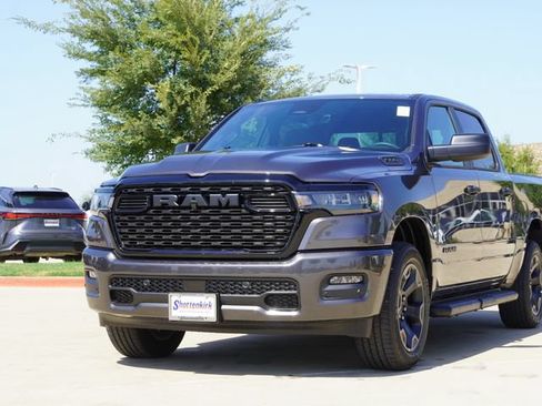 New 2026 RAM 1500 Express AWD/4WD image 3