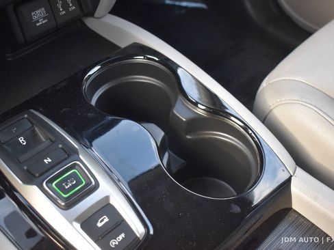 Used 2016 Honda Pilot Touring image 36