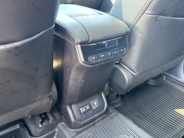Used 2023 Toyota Highlander Limited AWD/4WD image 13