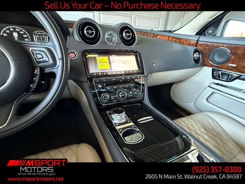 Used 2019 Jaguar XJ L Portfolio RWD image 19