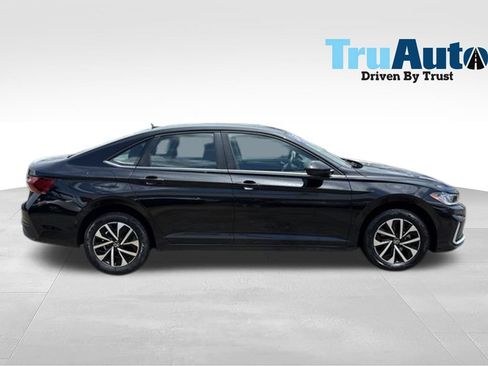 Used 2025 Volkswagen Jetta S FWD image 8