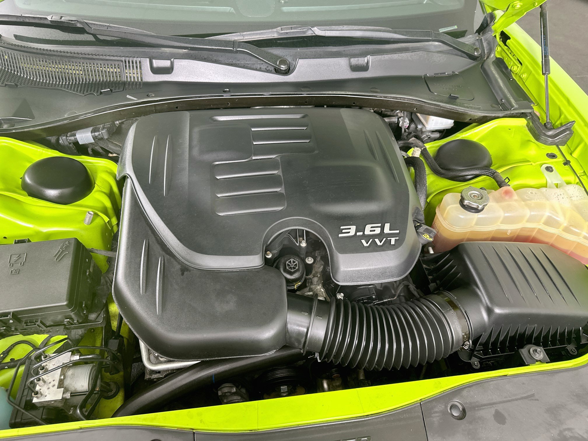 Used 2023 Dodge Charger GT w/ Technology Group RWD image 32