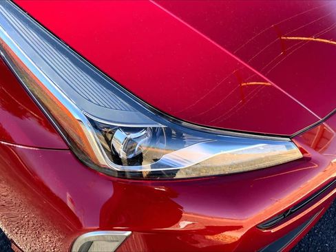 Certified 2022 Toyota Prius LE image 23