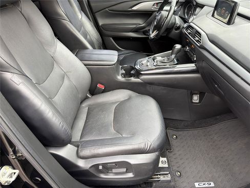 Used 2018 MAZDA CX-9 Touring w/ Touring Premium Package image 14