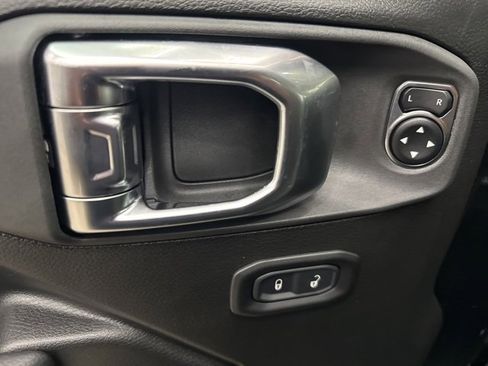 New 2026 Jeep Wrangler Unlimited Rubicon image 16