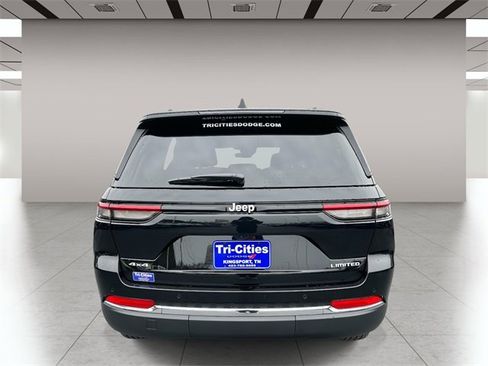 New 2025 Jeep Grand Cherokee Limited image 4