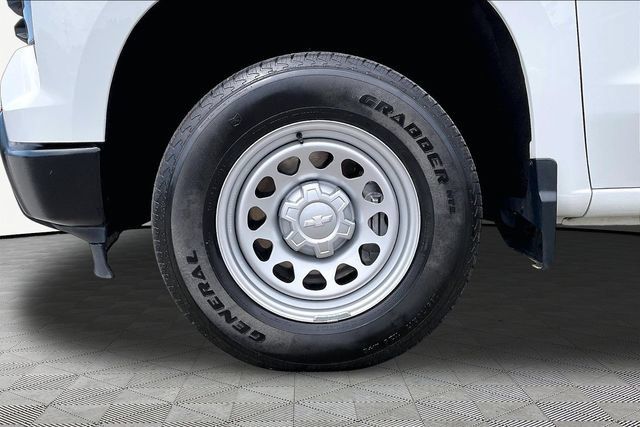Used 2024 Chevrolet Silverado 1500 W/T w/ Trailering Package AWD/4WD image 21