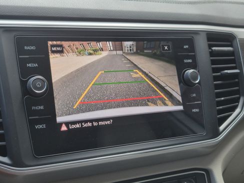 Used 2019 Volkswagen Atlas SE w/ Panoramic Sunroof Package AWD/4WD image 35