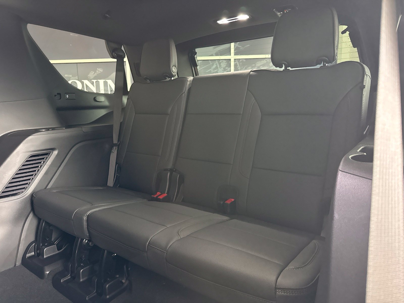 New 2027 Chevrolet Tahoe High Country AWD/4WD image 15
