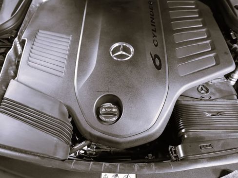Used 2022 Mercedes-Benz E 450 4MATIC Sedan image 70