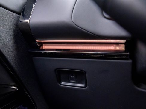 Used 2023 Land Rover Range Rover Sport SE Dynamic image 19