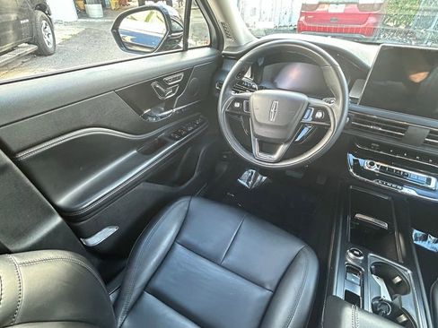 Used 2024 Lincoln Corsair FWD image 9