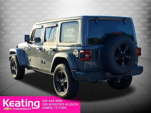 Used 2021 Jeep Wrangler Unlimited Sahara AWD/4WD image 2