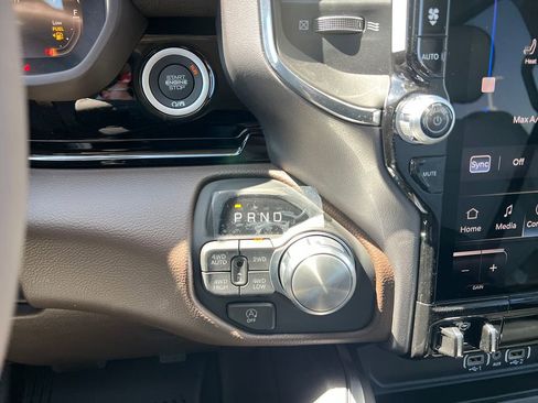 New 2026 RAM 1500 Laramie AWD/4WD image 28