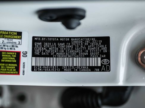 Used 2019 Toyota Corolla LE image 29