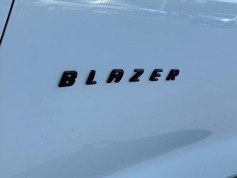 Used 2021 Chevrolet Blazer LT w/ LPO, Black Accent Package image 6