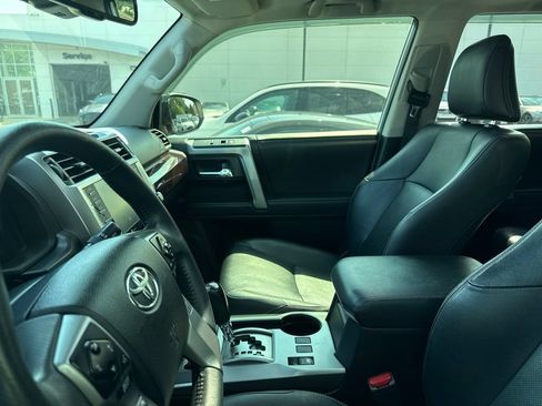 Used 2020 Toyota 4Runner Limited AWD/4WD image 3