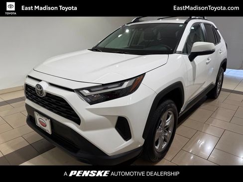 Used 2022 Toyota RAV4 XLE w/ Convenience Package AWD/4WD image 1
