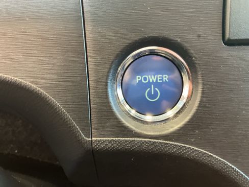 Used 2012 Toyota Prius C Three image 18