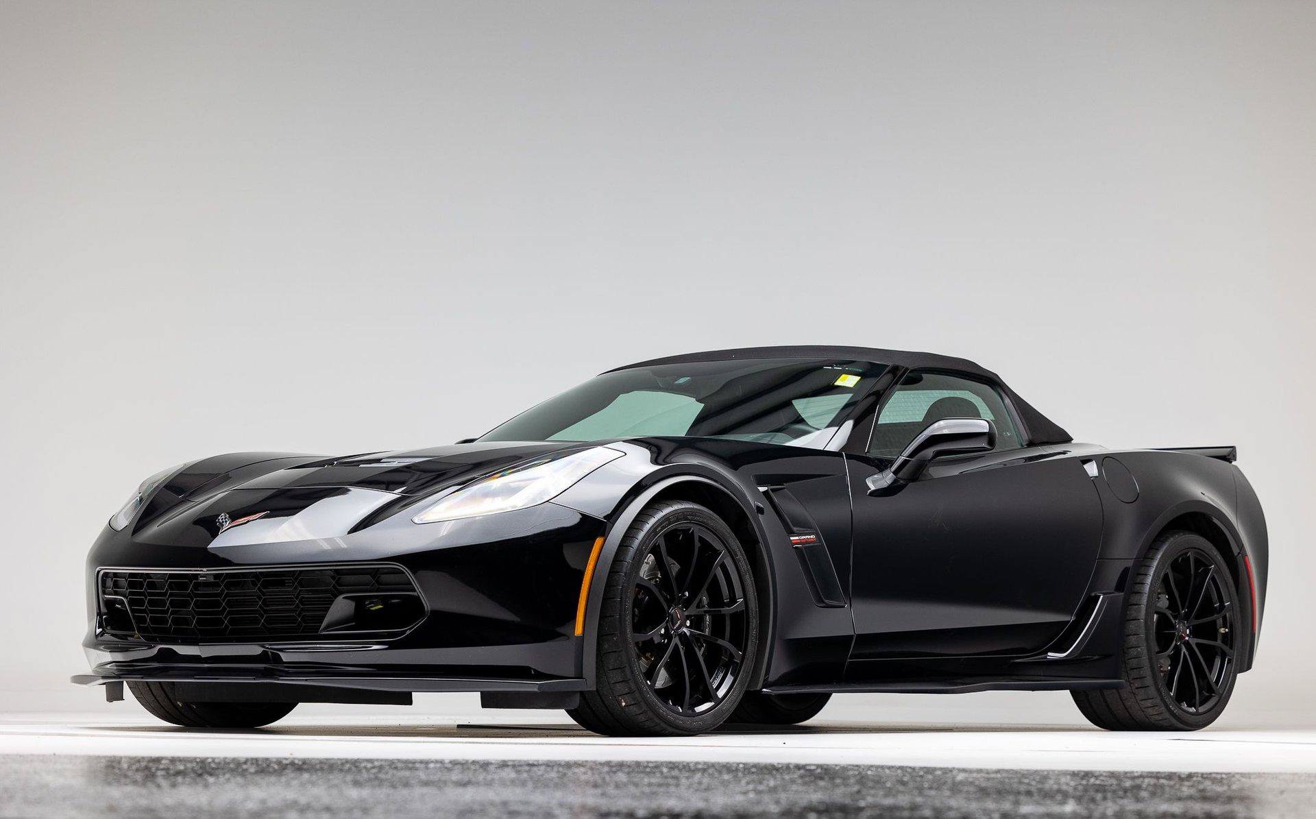Used 2019 Chevrolet Corvette Grand Sport w/ Carbon Flash Badge Package RWD image 35
