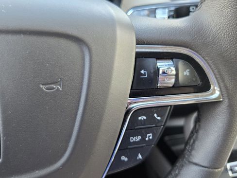 Used 2021 Lincoln Nautilus FWD image 22