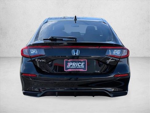 Used 2022 Honda Civic Sport image 6