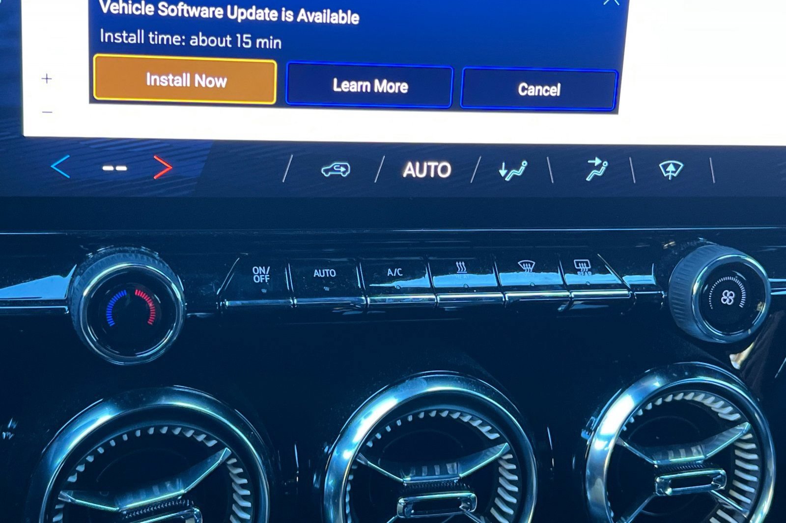 Used 2026 Chevrolet Blazer EV LT FWD image 29