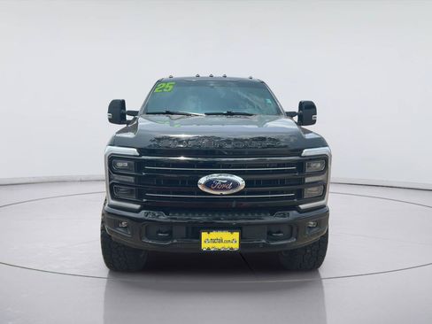 Certified 2025 Ford F250 Platinum w/ Tremor Off-Road Package AWD/4WD image 2