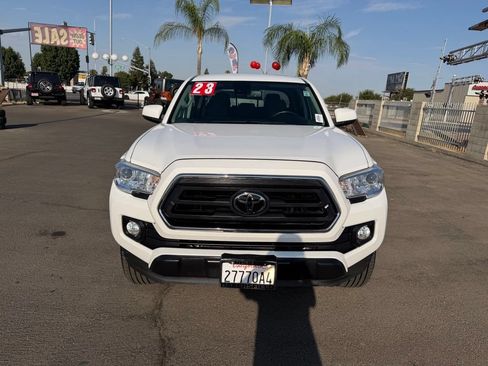 Used 2023 Toyota Tacoma SR5 RWD image 2