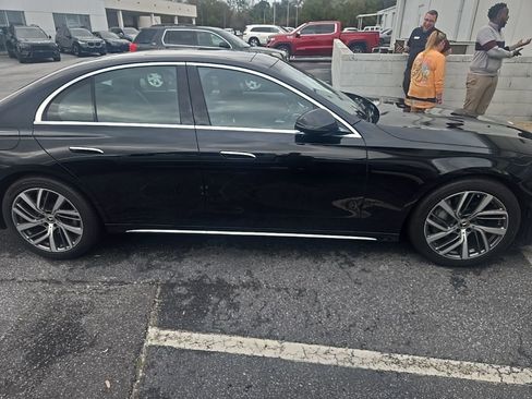 Used 2024 Mercedes-Benz E 350 4MATIC Sedan image 7