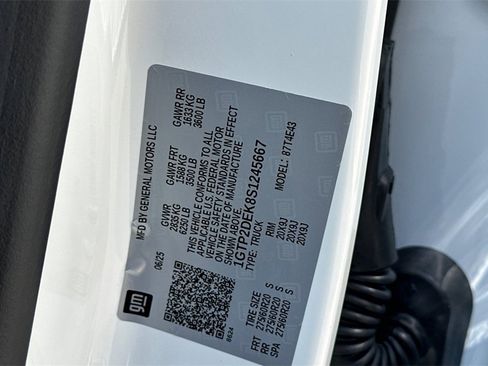 New 2025 GMC Canyon AT4 w/ Nightfall Edition image 23