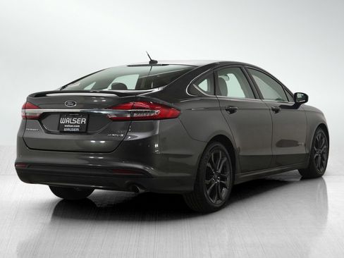 Used 2018 Ford Fusion SE w/ Equipment Group 601A image 5