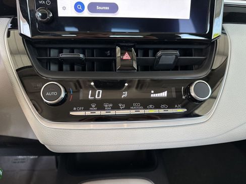 Used 2026 Toyota Corolla LE FWD image 26