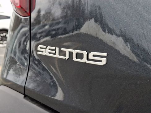 New 2026 Kia Seltos EX image 14