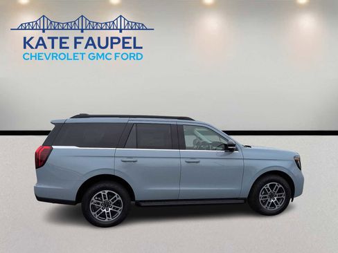 New 2026 Ford Expedition Active AWD/4WD image 8