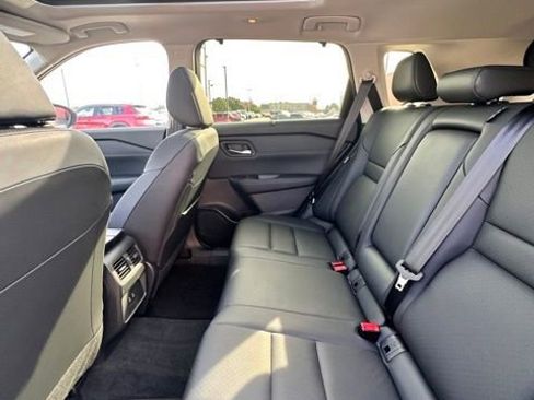 Certified 2024 Nissan Rogue SV w/ SV Premium Package AWD/4WD image 30