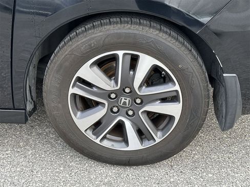 Used 2015 Honda Odyssey Touring Elite image 12