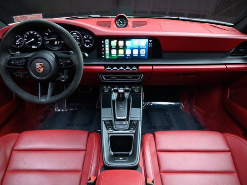 Used 2022 Porsche 911 Carrera 4 GTS image 3