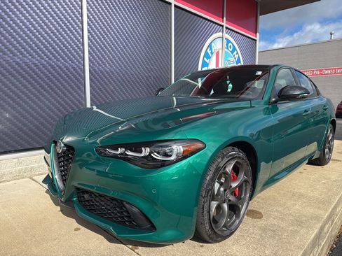 New 2025 Alfa Romeo Giulia AWD w/ Driving Assist Package image 10
