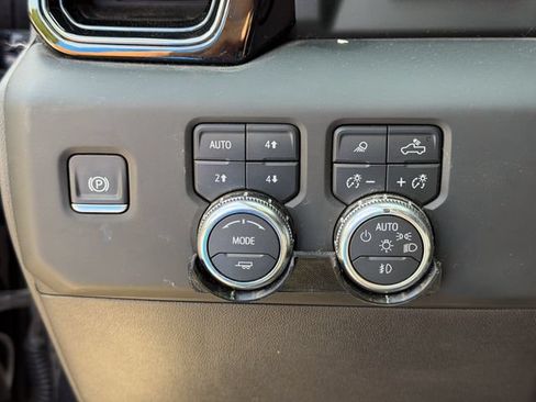 Used 2024 GMC Sierra 1500 AT4X AWD/4WD image 8