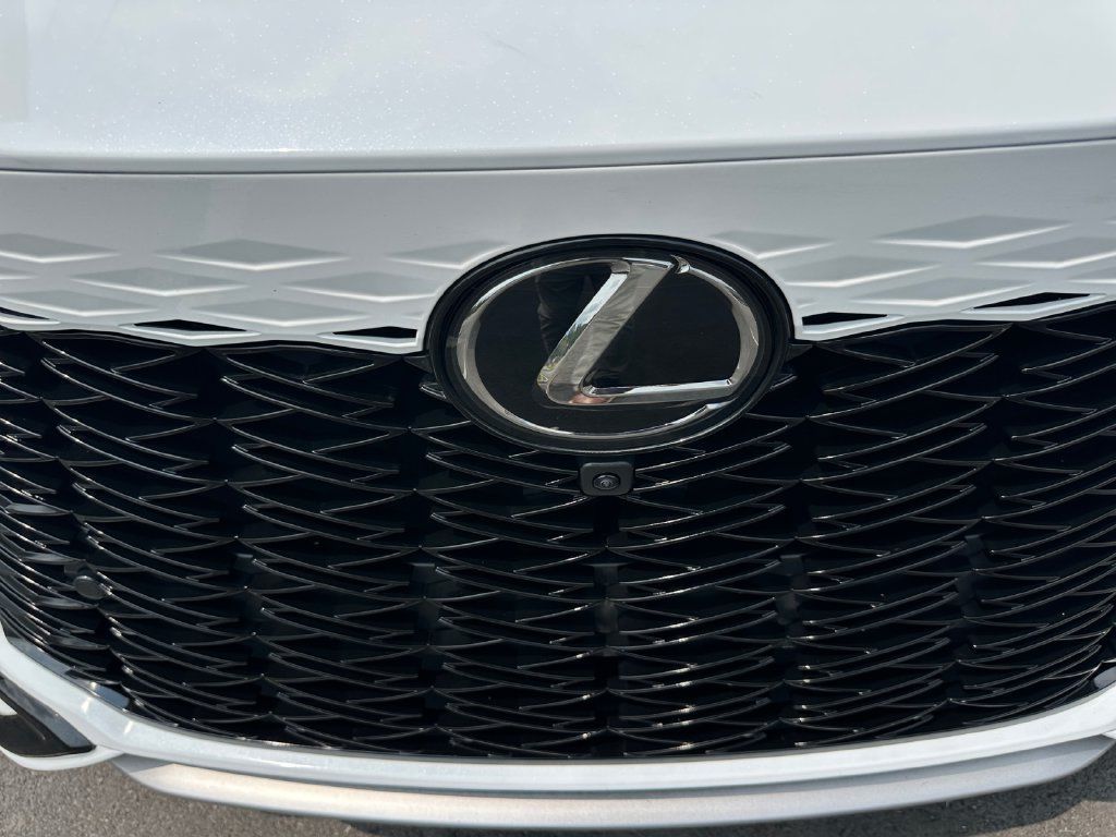 Used 2025 Lexus RX 500h F Sport w/ Convenience Package AWD/4WD image 32