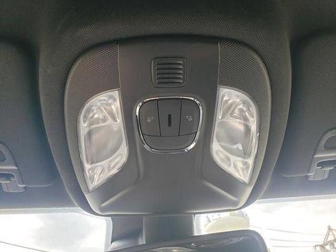 Used 2023 Jeep Compass Limited AWD/4WD image 25