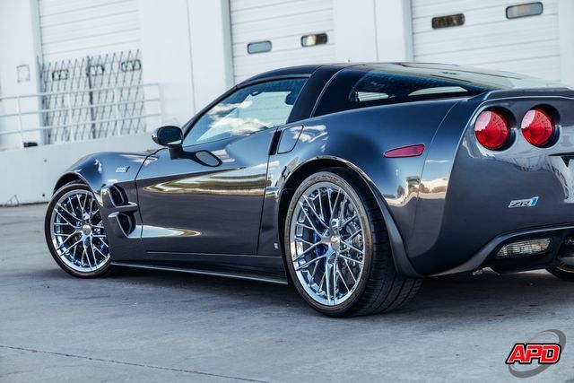 Used 2009 Chevrolet Corvette ZR1 w/ Preferred Equipment Group RWD image 57