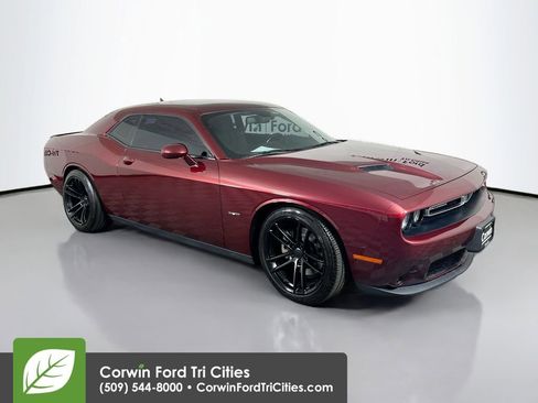 Used 2017 Dodge Challenger R/T w/ Driver Convenience Group image 1
