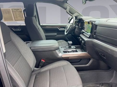 Certified 2026 Chevrolet Silverado 1500 LT w/ LPO, Dark Essentials Package AWD/4WD image 17