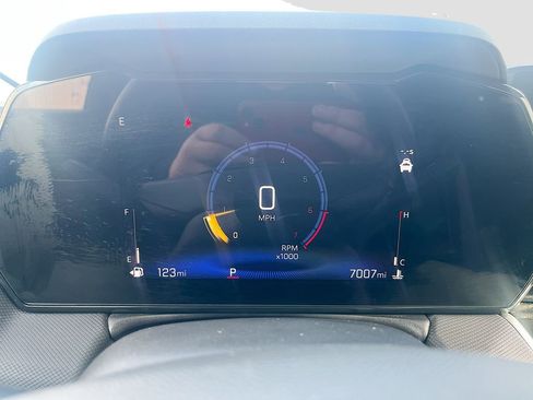 Used 2024 Chevrolet TrailBlazer LT w/ LT Cold Weather Package FWD image 12