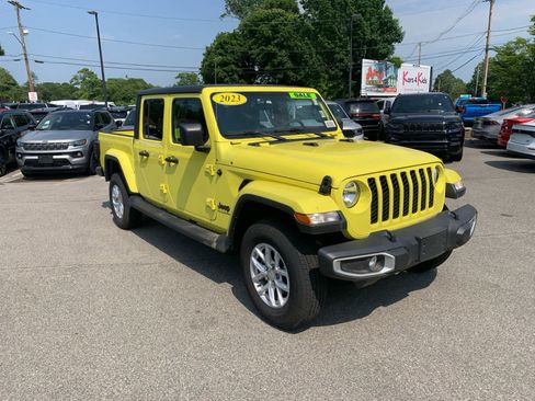 New 2023 Jeep Gladiator Sport image 8