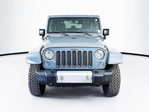 Used 2014 Jeep Wrangler Sahara w/ Connectivity Group AWD/4WD image 6