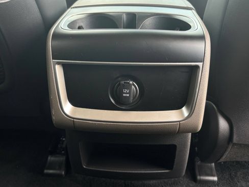 Used 2026 Kia Carnival FWD image 20