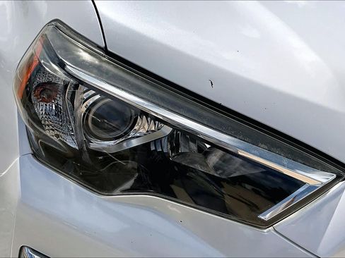 Used 2017 Toyota 4Runner Limited RWD image 28